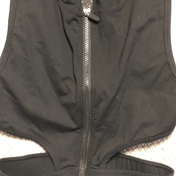 👯‍♀️ LADIES ZIP TOP 👯‍♀️ - Picture 5 of 5
